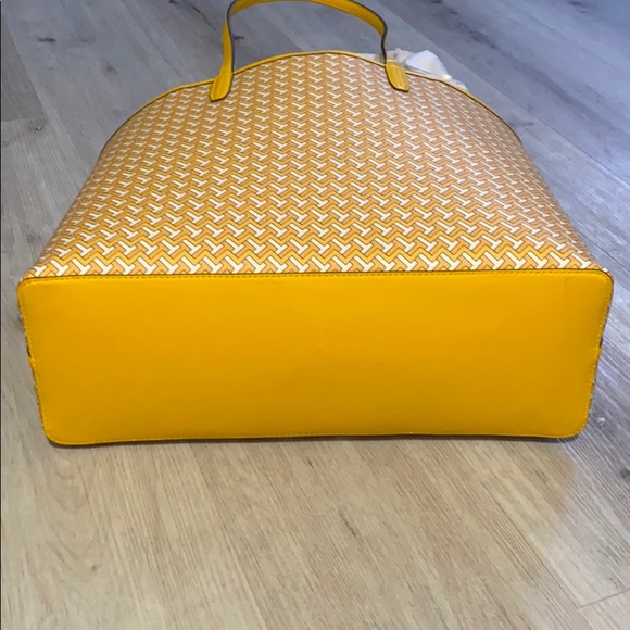 Tory Burch Yellow Tote Bag - Picture 3 of 13